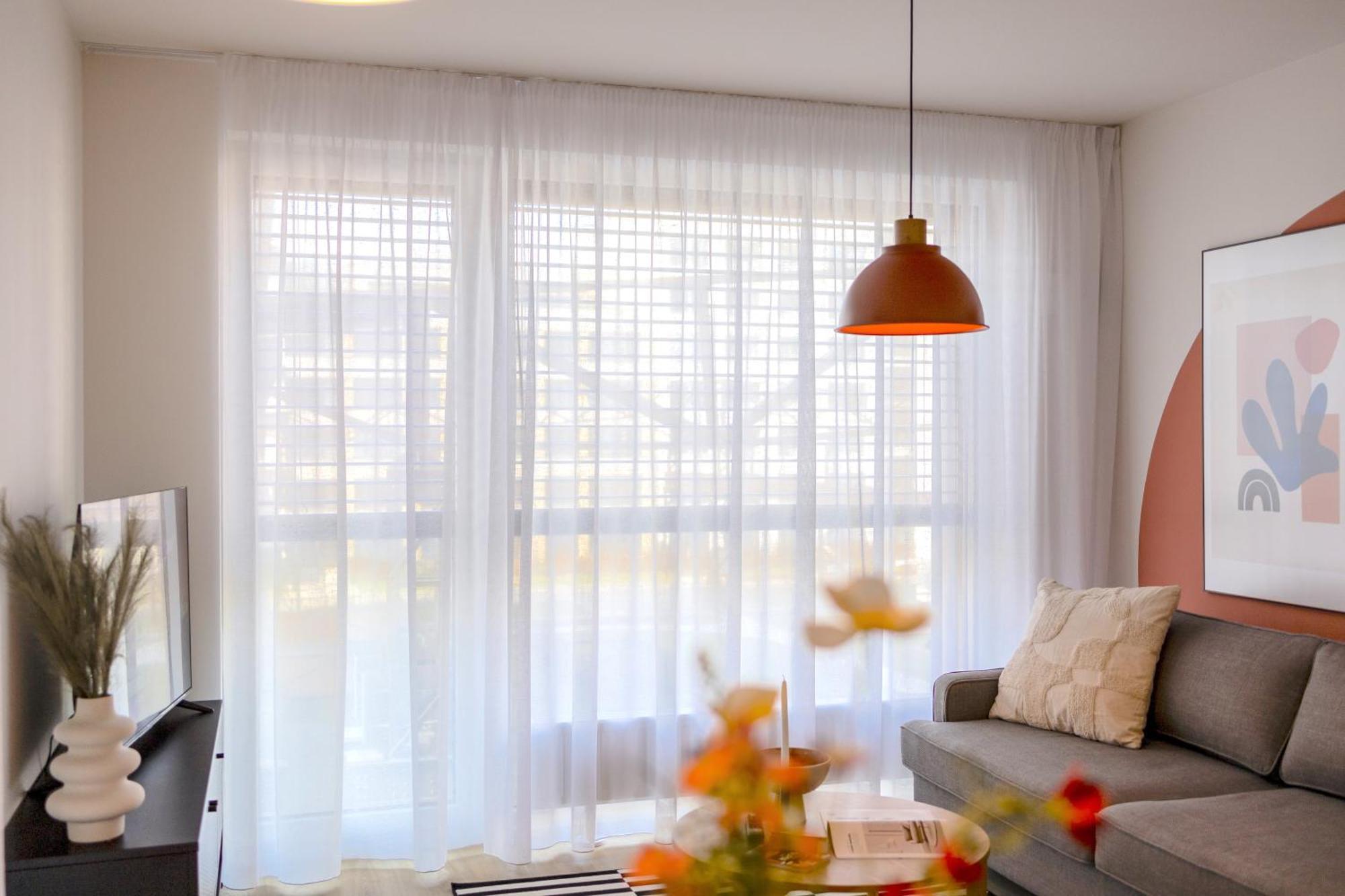 Design Apartment - Balcony, Free Parking, Yoga, 10 Mins To Center, By Gravity Прага Екстер'єр фото